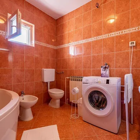 Cozy Apartment In Zadar With Wifi Exterior photo