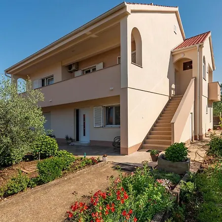 Cozy Apartment In Zadar With Wifi Exterior photo