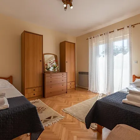 Cozy Apartment In Zadar With Wifi Exterior photo